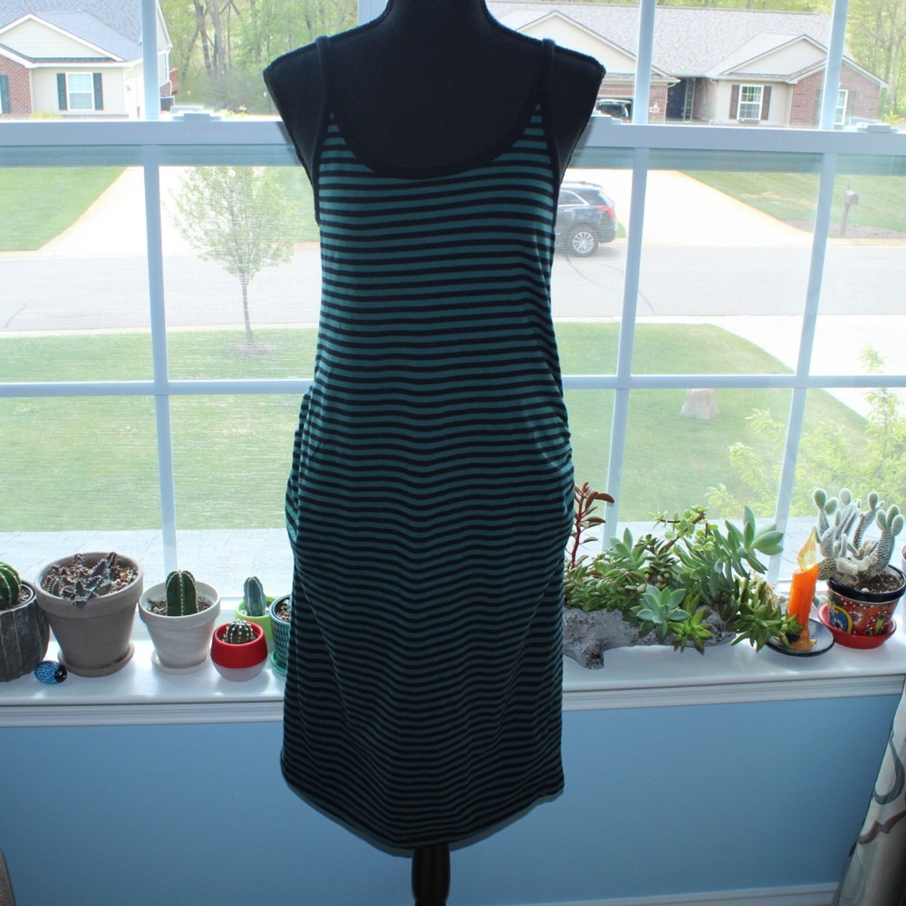 Old Navy ￼Ruched Striped Small Maternity Dress
